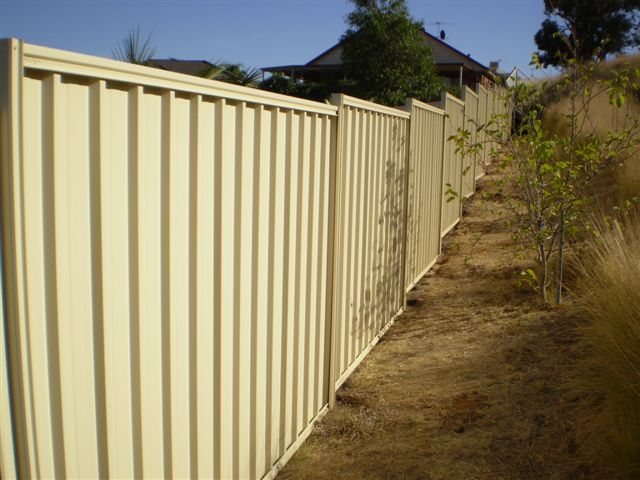 Side fence elevation